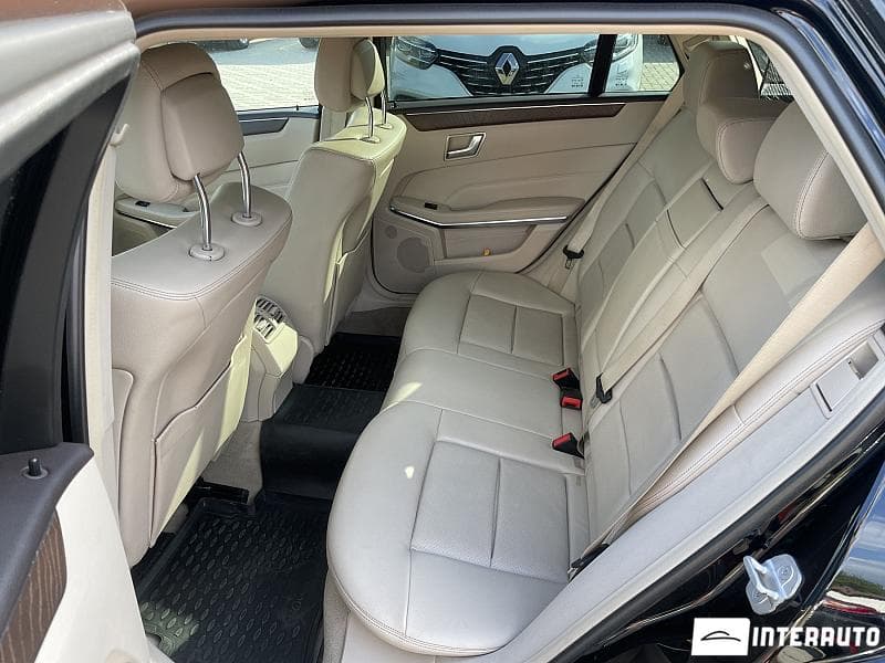 2013 Mercedes E 220 — Miniatură 9