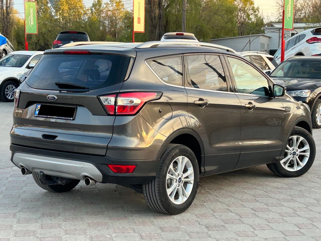 2017 Ford Kuga — Miniatură 2