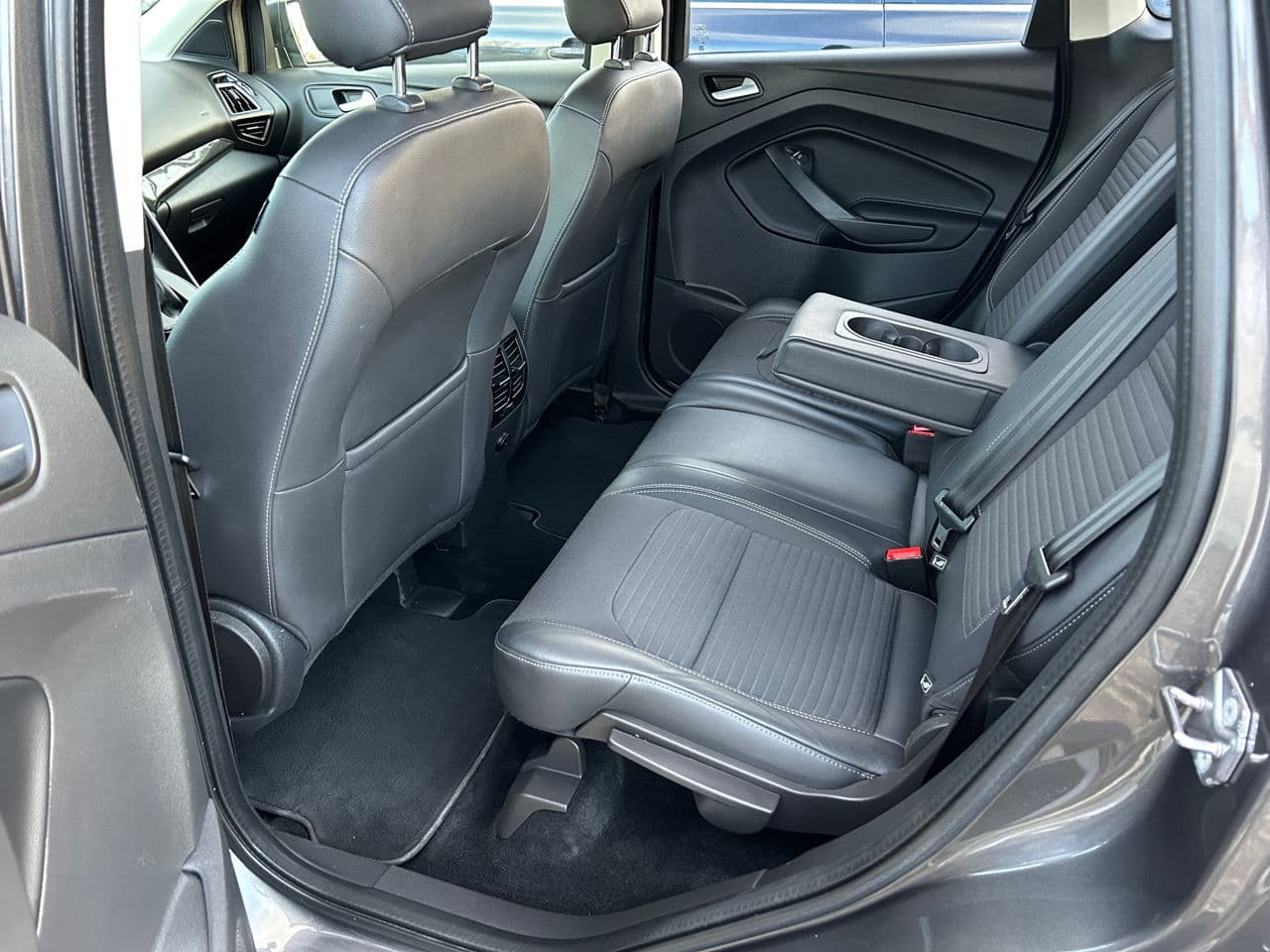2017 Ford Kuga — Miniatură 14