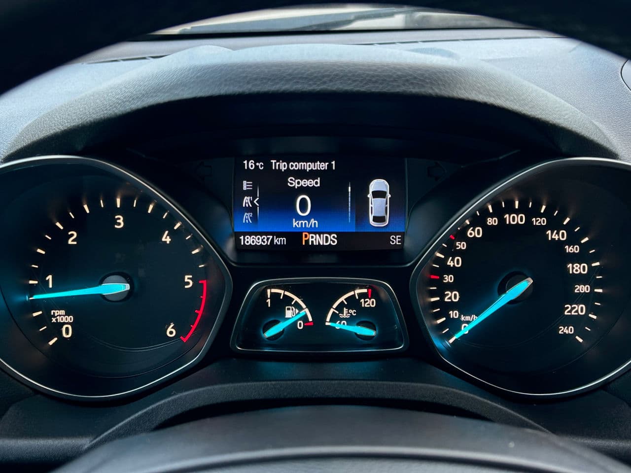 2017 Ford Kuga — Miniatură 11