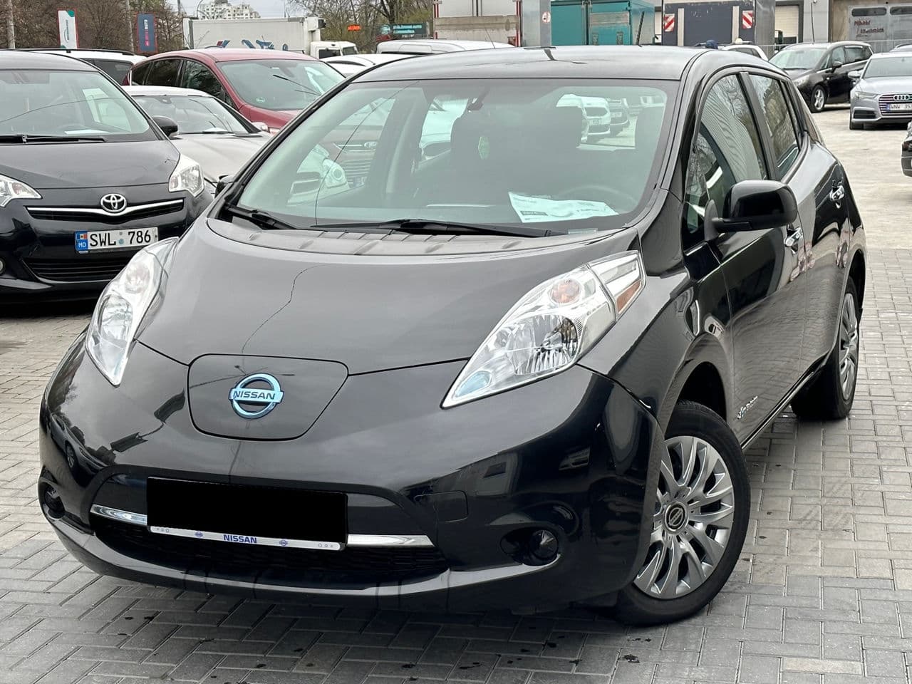 2014 Nissan Leaf — Miniatură 2