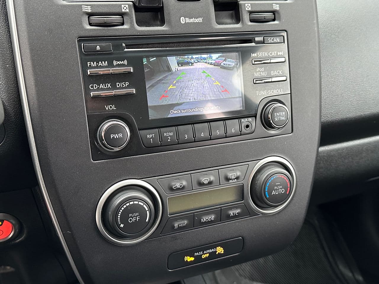 2014 Nissan Leaf — Miniatură 8