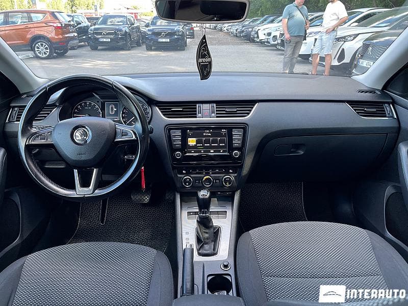 2017 Skoda Octavia — Miniatură 16