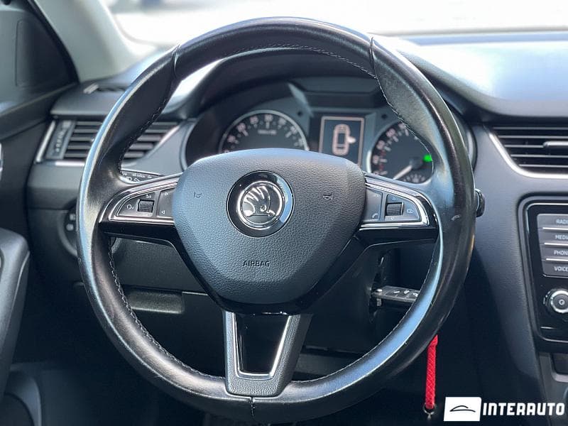 2017 Skoda Octavia — Miniatură 8
