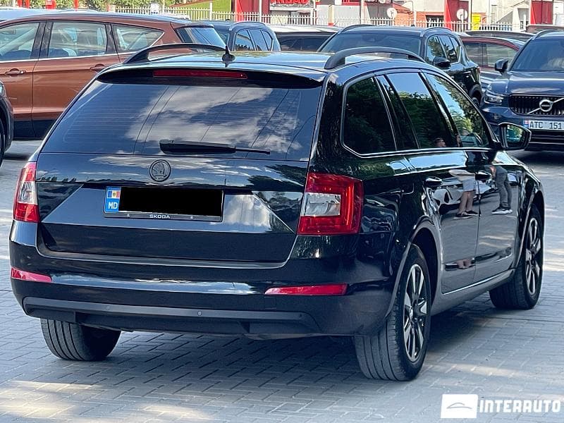 2017 Skoda Octavia — Miniatură 2
