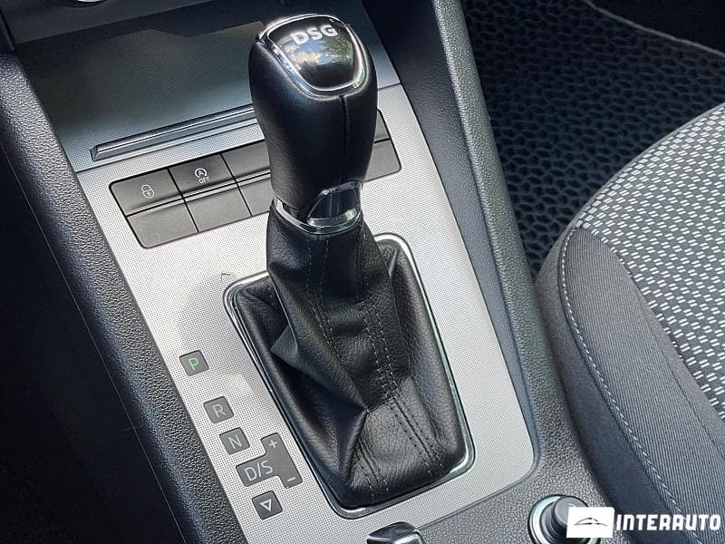 2017 Skoda Octavia — Miniatură 13