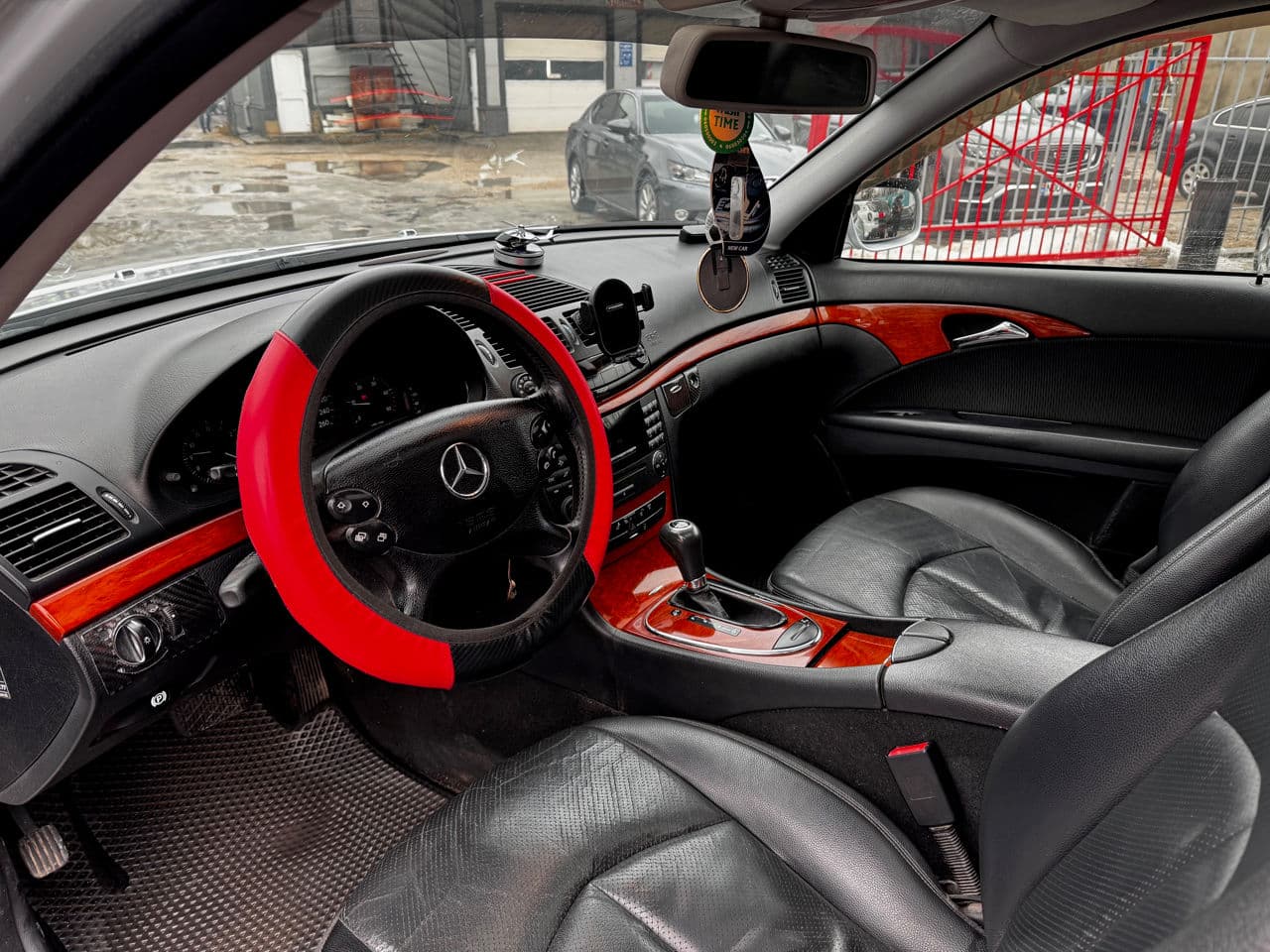 2007 Mercedes E 200 — Miniatură 6