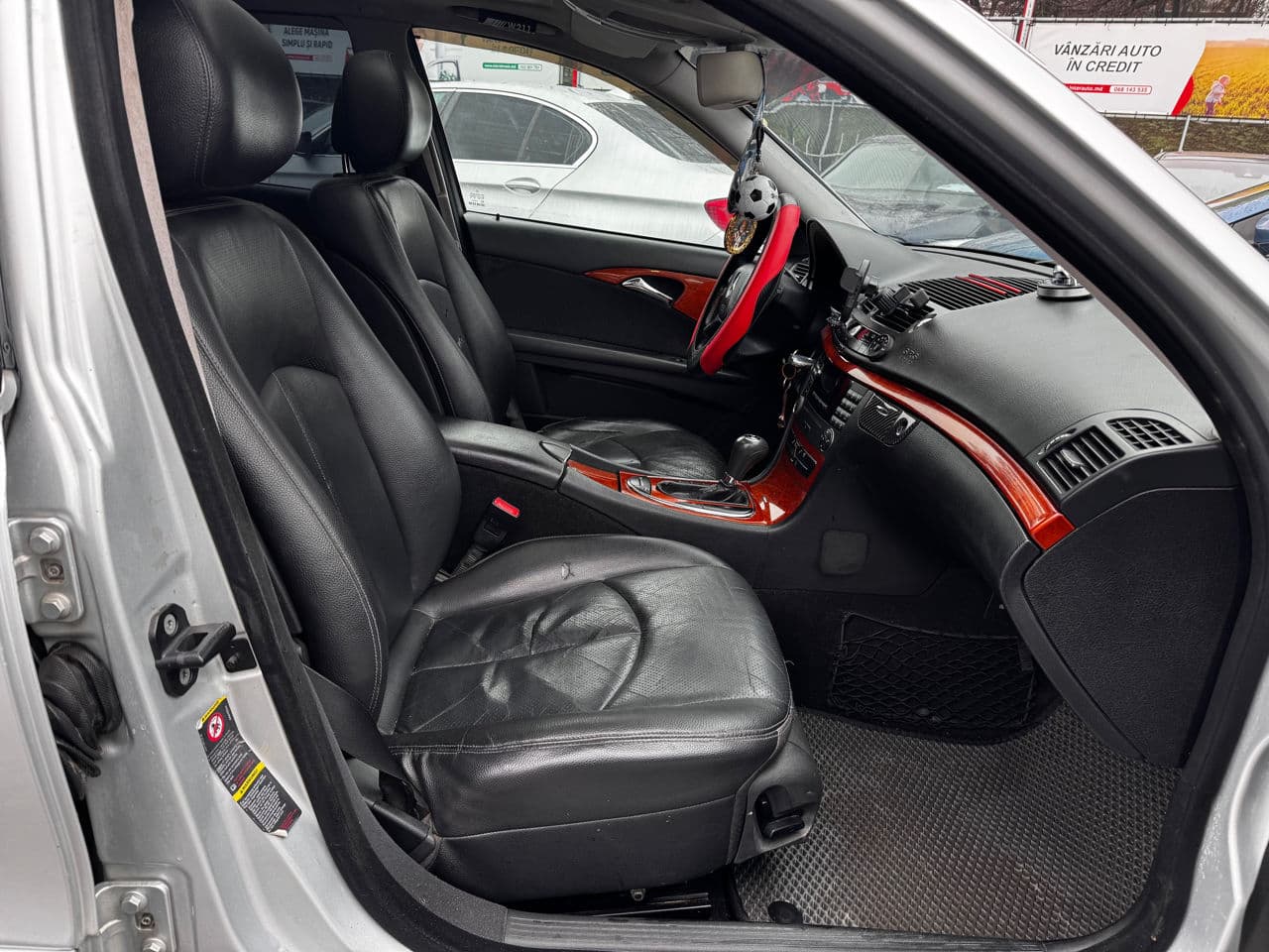 2007 Mercedes E 200 — Miniatură 5