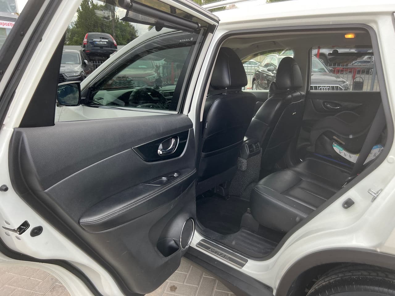 2015 Nissan X-Trail — Miniatură 14