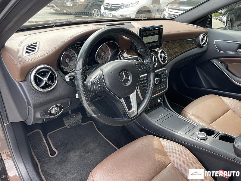 2015 Mercedes GLA 180 — Miniatură 6
