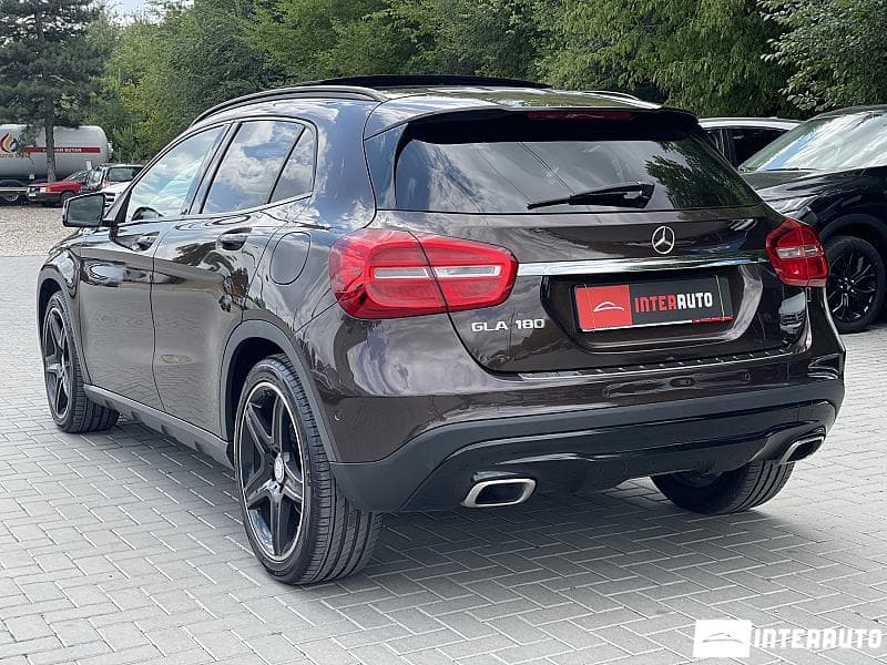 2015 Mercedes GLA 180 — Miniatură 4