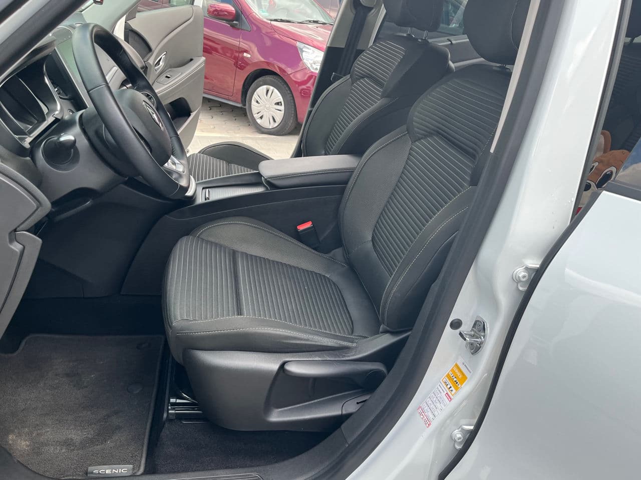 2017 Renault Grand Scenic — Miniatură 7