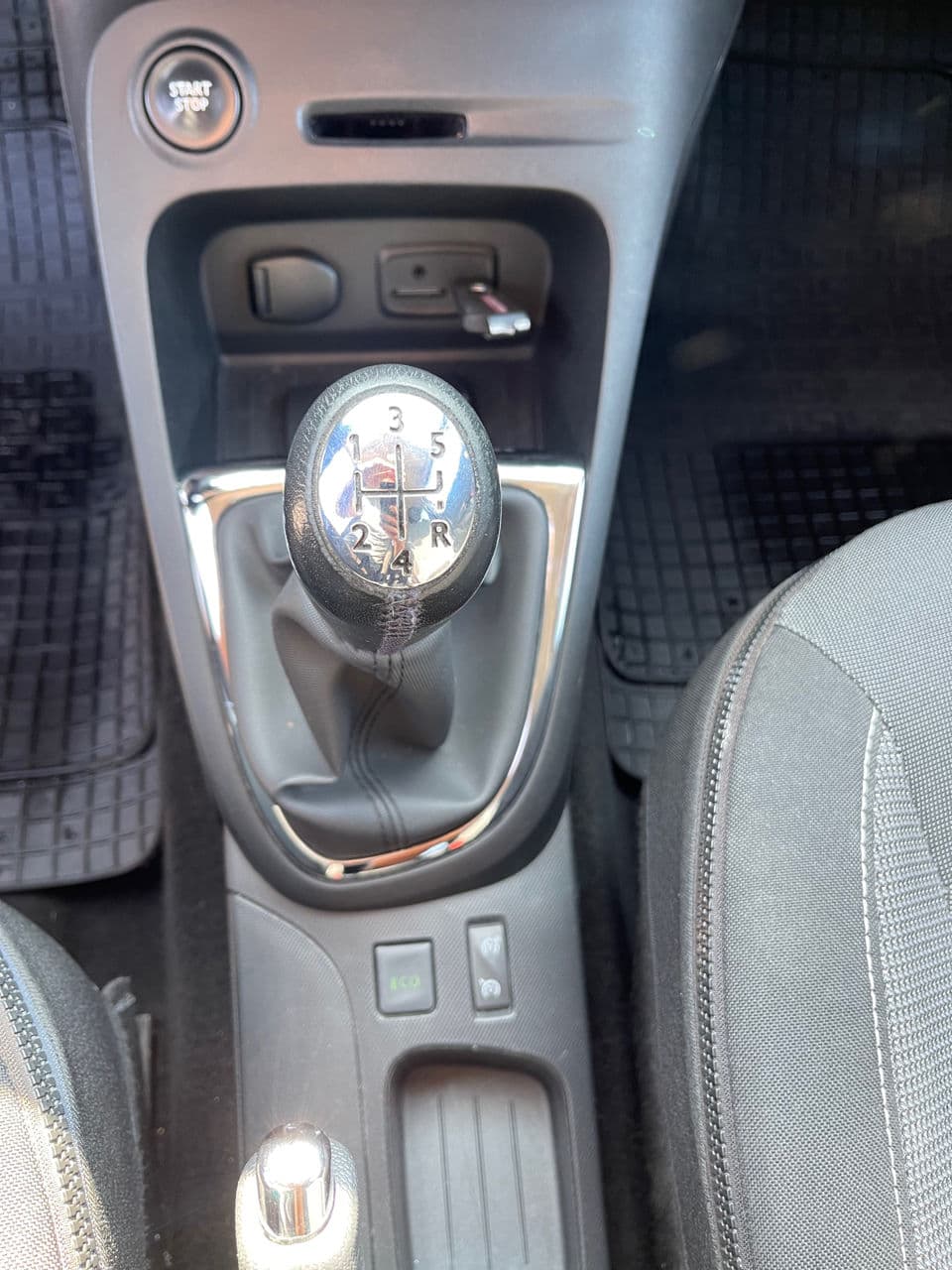 2014 Renault Captur — Miniatură 11