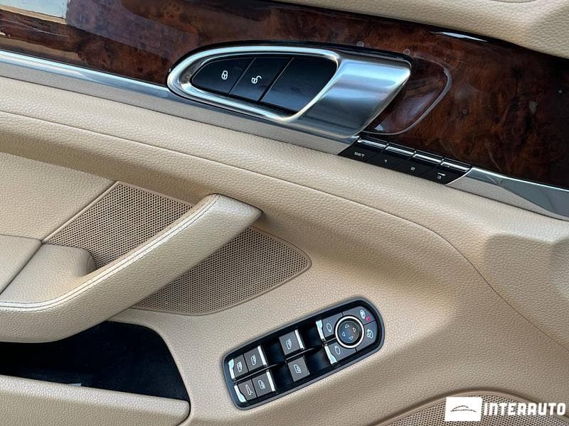 2013 Porsche Panamera — Miniatură 5