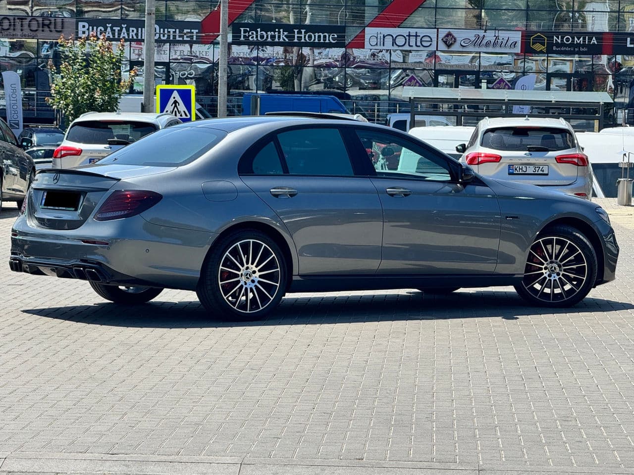 2019 Mercedes E 300 — Miniatură 3