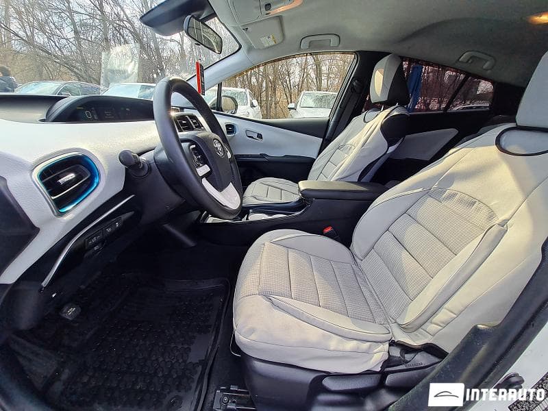 Toyota Prius 2017 — Миниатюра 5