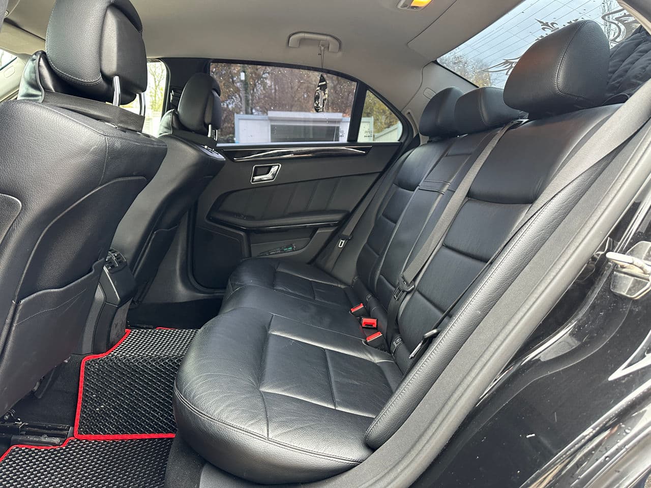 2009 Mercedes E 220 — Miniatură 15