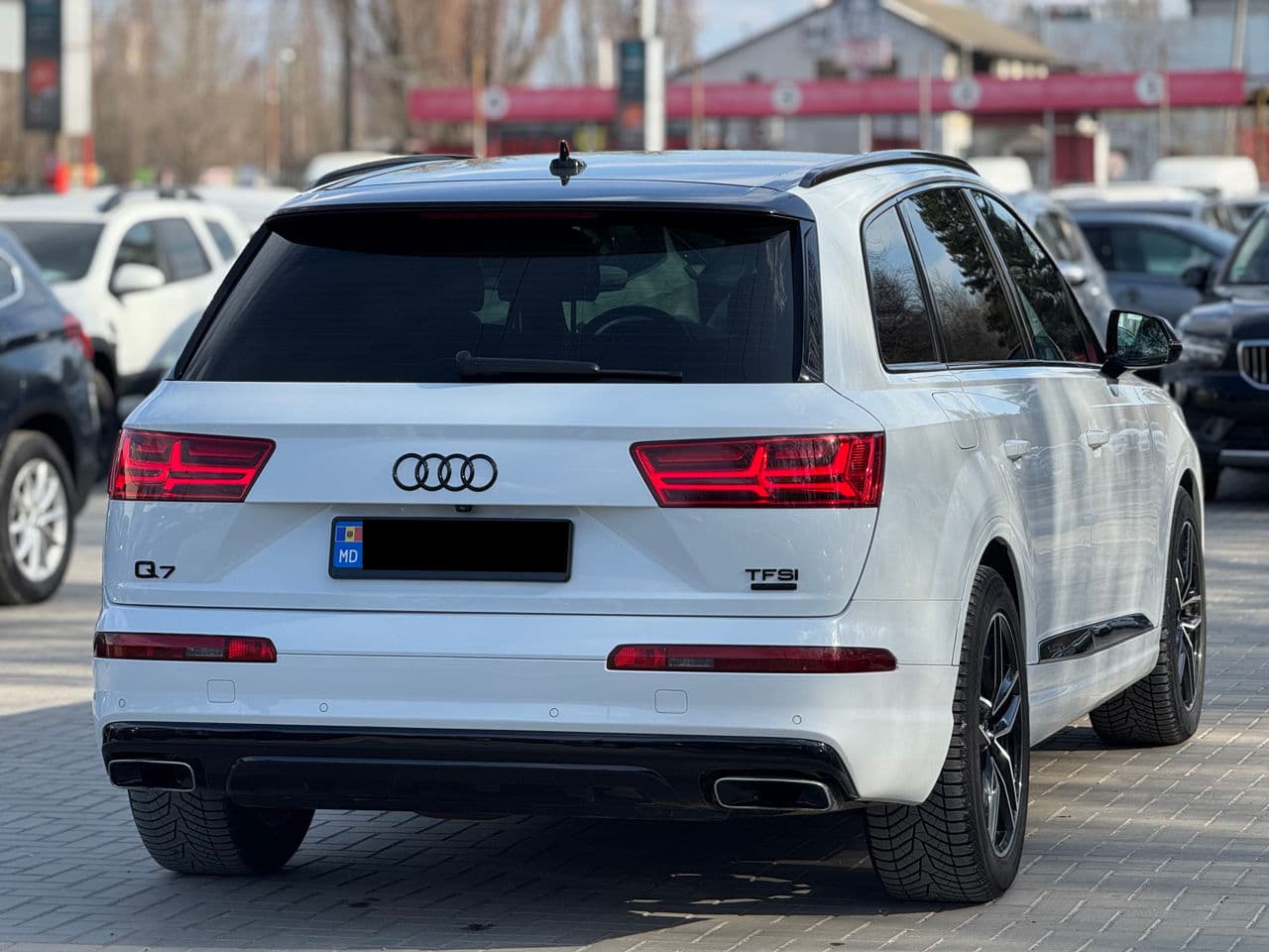 2017 Audi Q7 — Miniatură 2