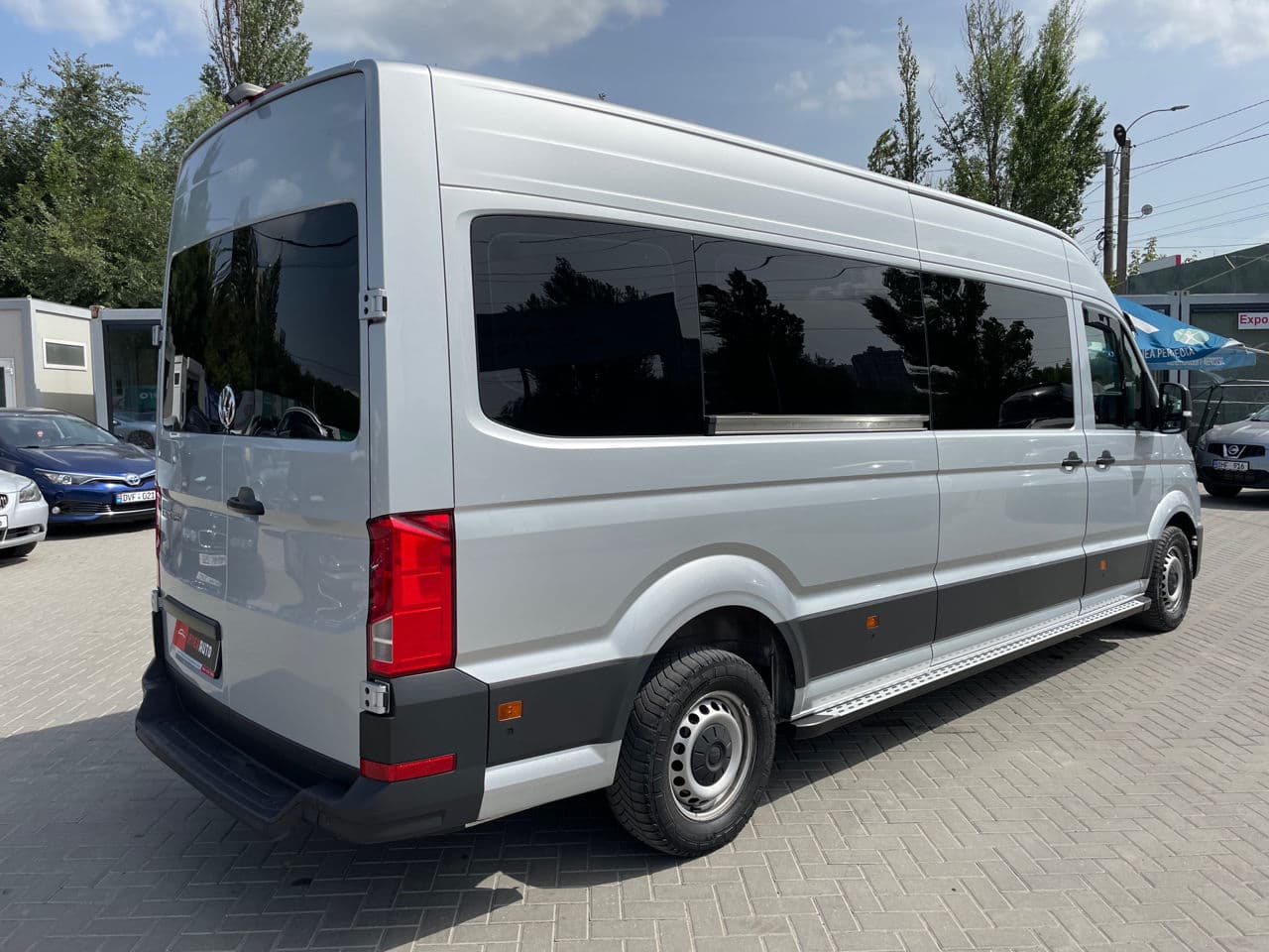 Volkswagen Crafter 2018 — Миниатюра 2