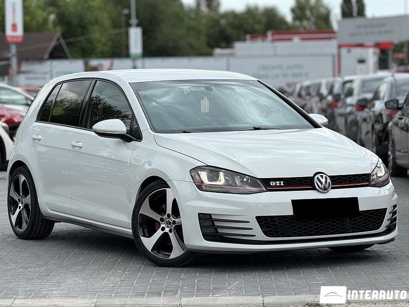 Volkswagen Golf GTI