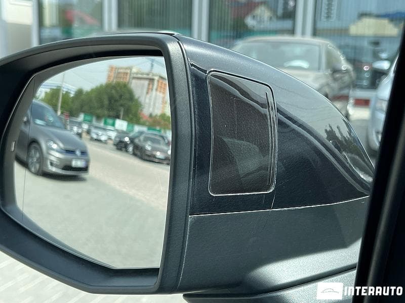 2017 Audi Q7 E-Tron — Miniatură 6