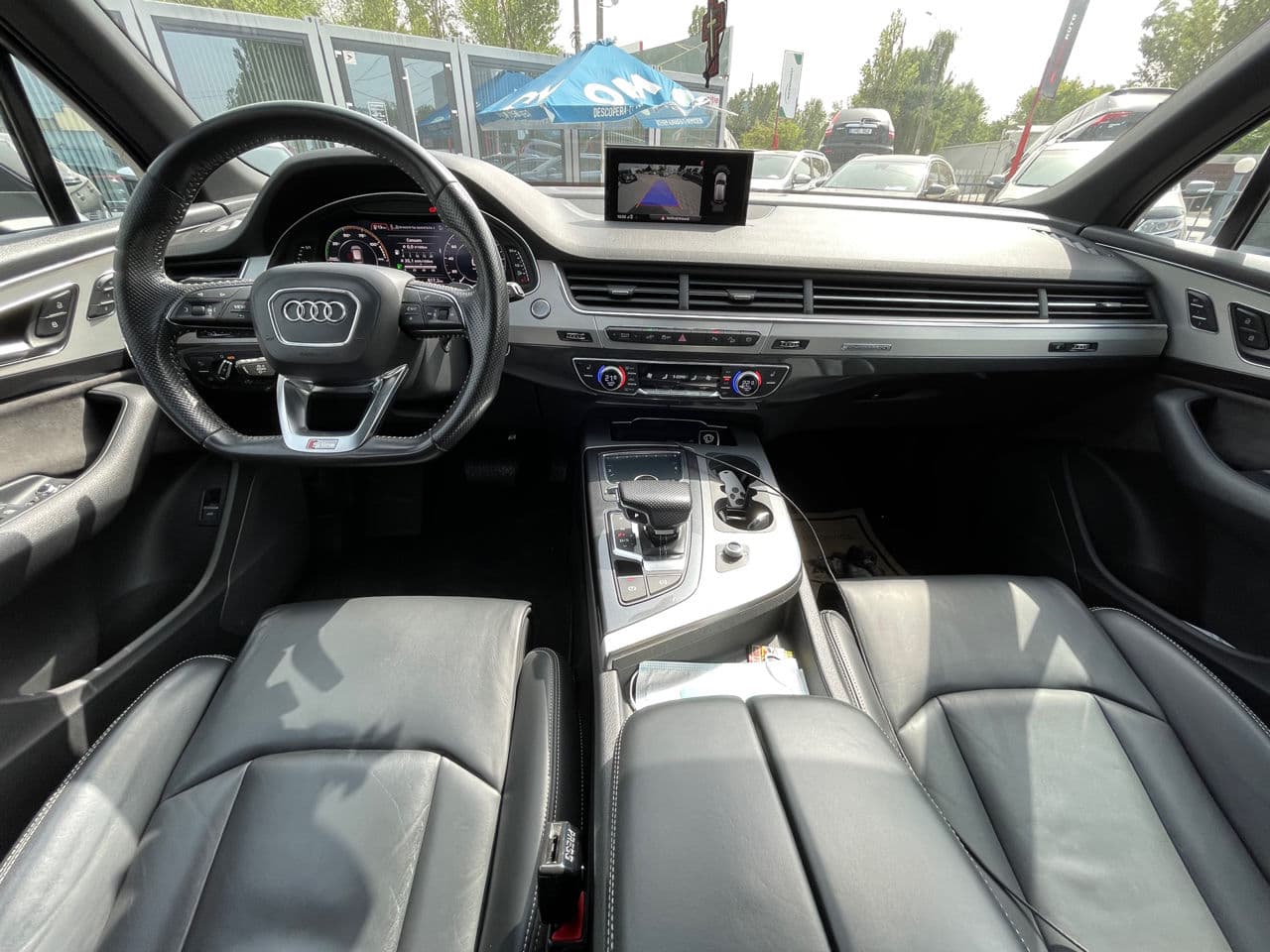 2017 Audi Q7 E-Tron — Miniatură 10