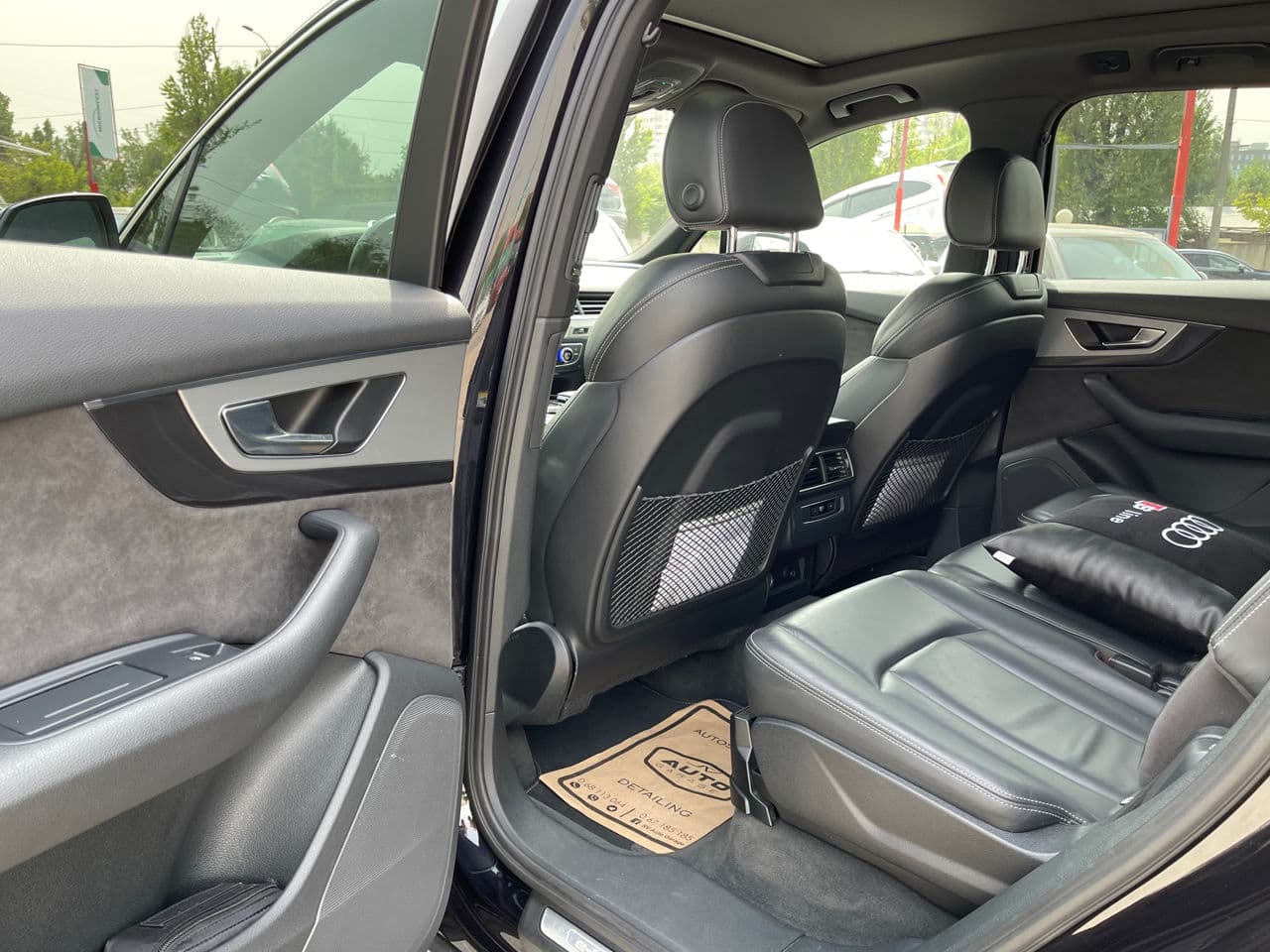 2017 Audi Q7 E-Tron — Miniatură 19
