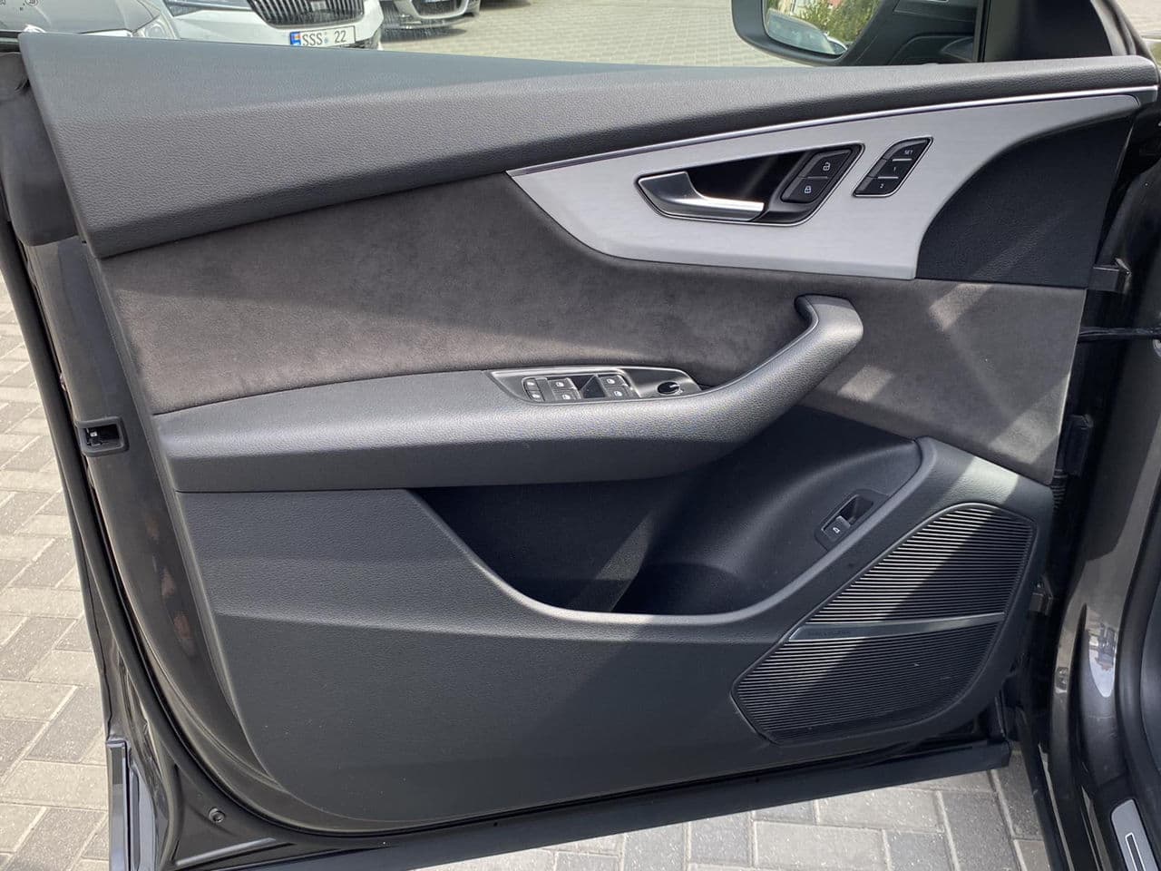 2019 Audi Q8 — Miniatură 5