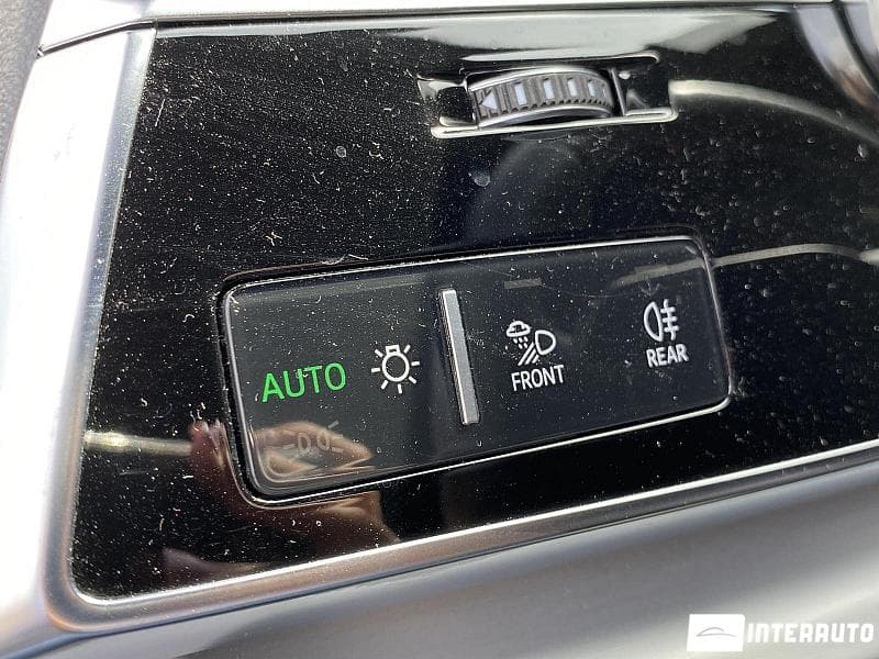 2019 Audi Q8 — Miniatură 15