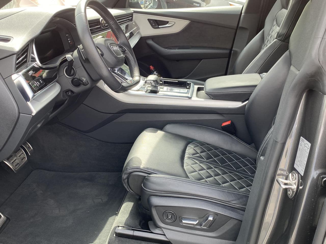 2019 Audi Q8 — Miniatură 8