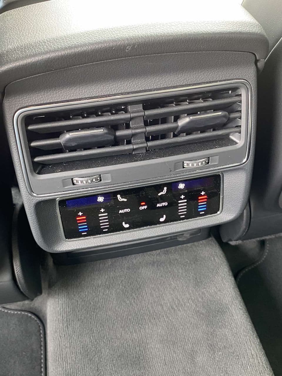 2019 Audi Q8 — Miniatură 20