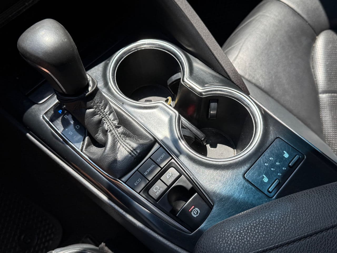 2018 Toyota Camry — Miniatură 15