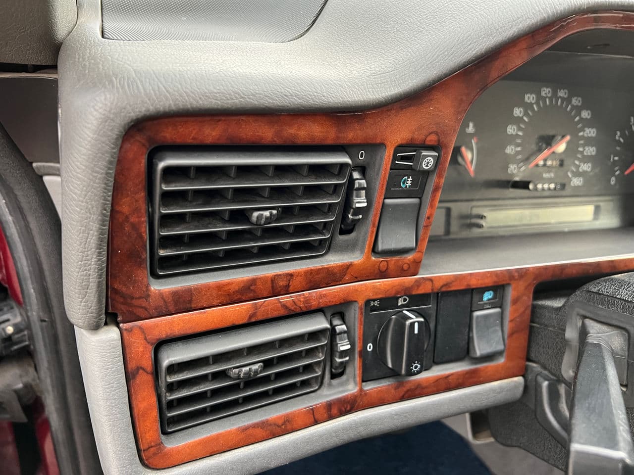 1994 Volvo 850 — Miniatură 10