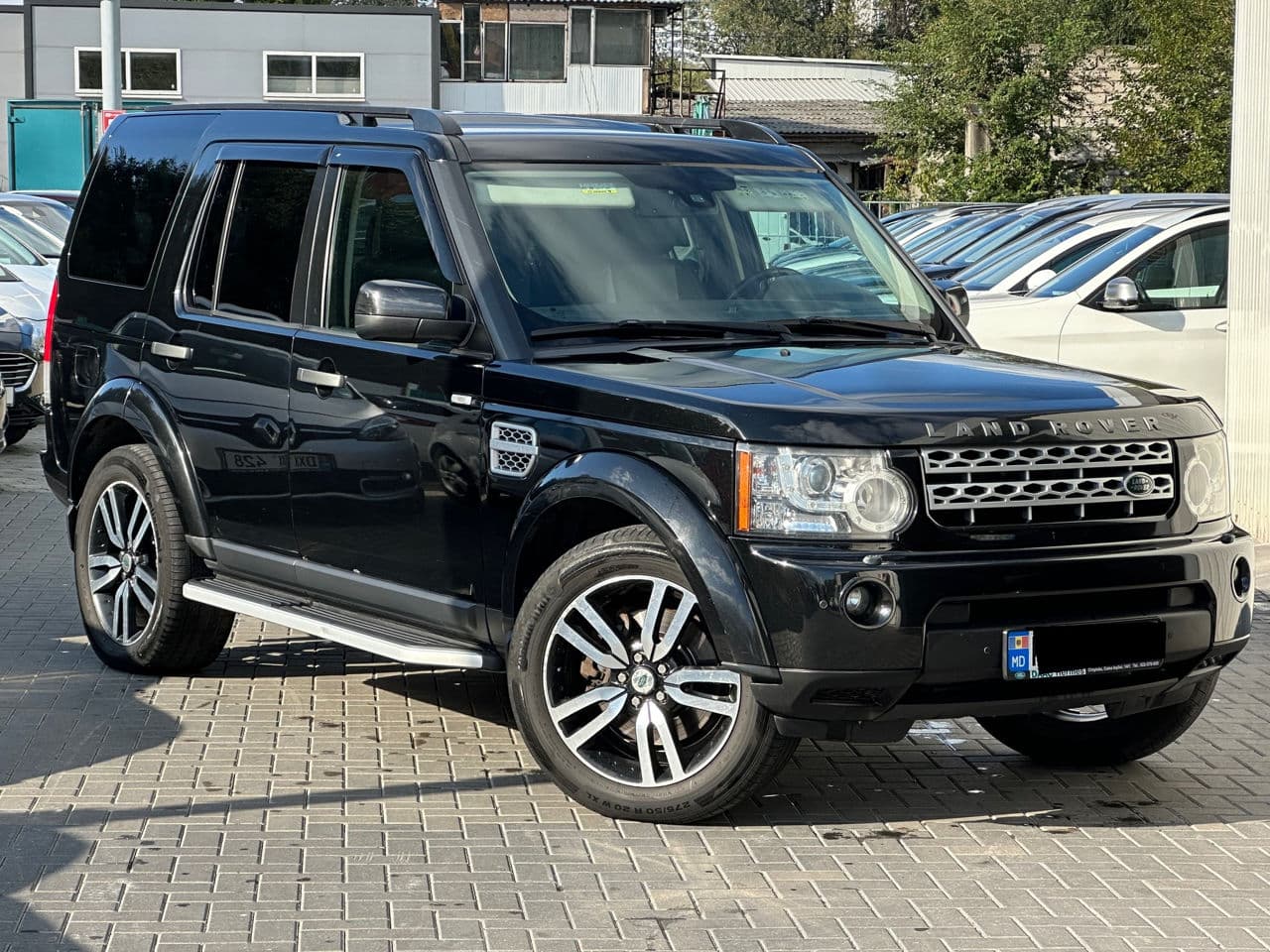 2012 Land Rover Discovery — Miniatură 2