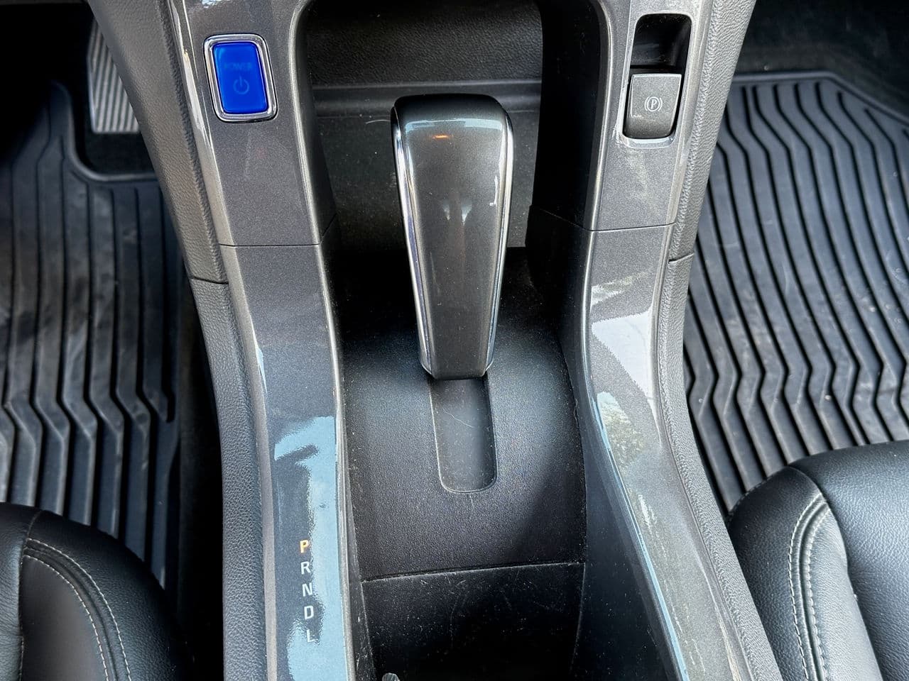 2014 Chevrolet Volt — Miniatură 14