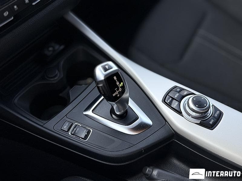 2016 BMW 116 — Miniatură 15