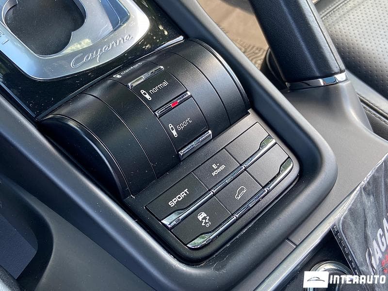 2011 Porsche Cayenne S Hybrid — Miniatură 13
