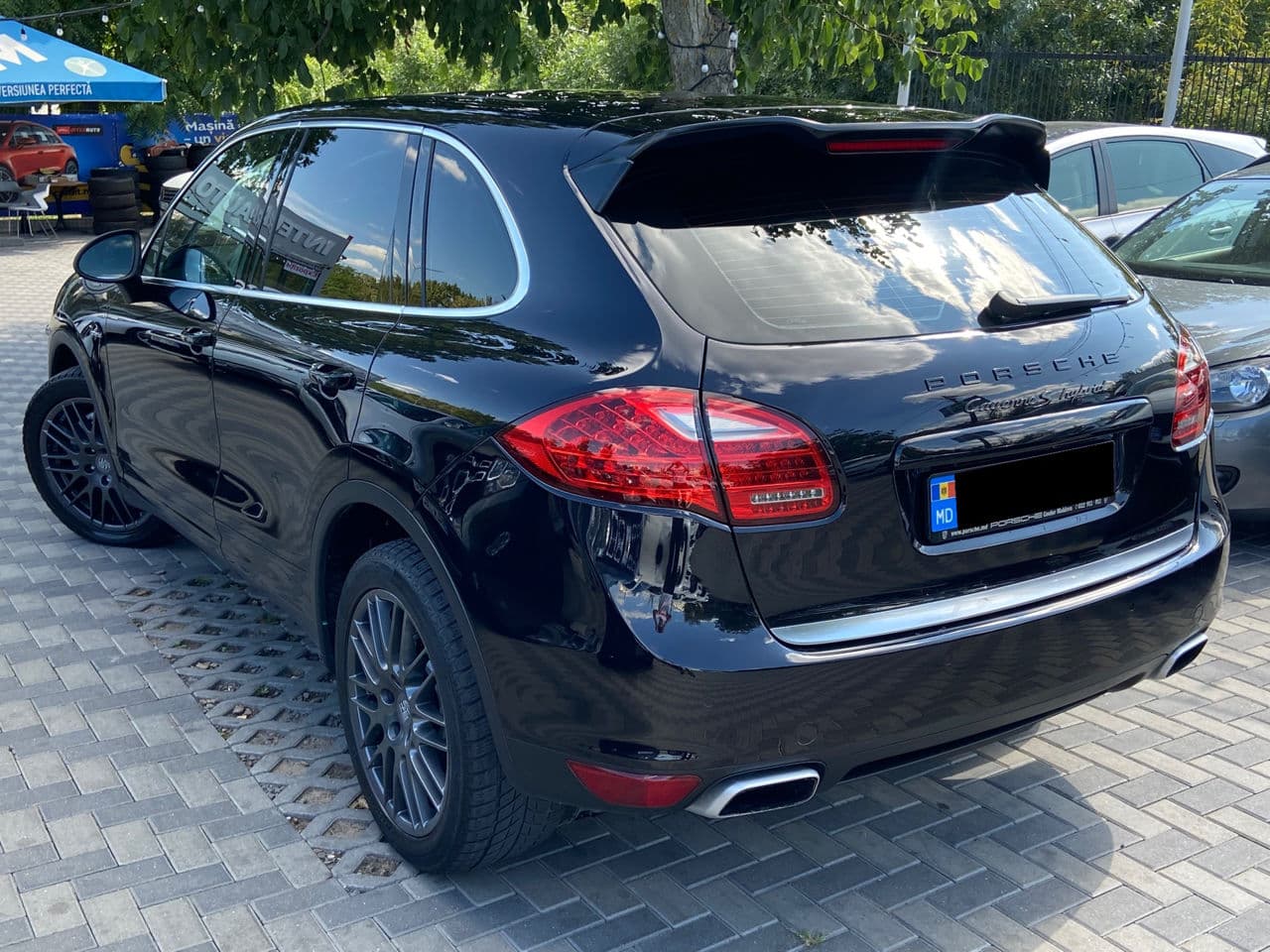 2011 Porsche Cayenne S Hybrid — Miniatură 3