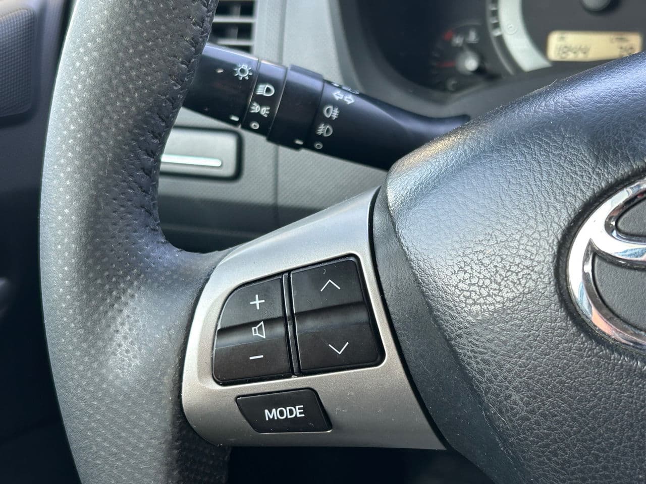 2012 Toyota Auris — Miniatură 9