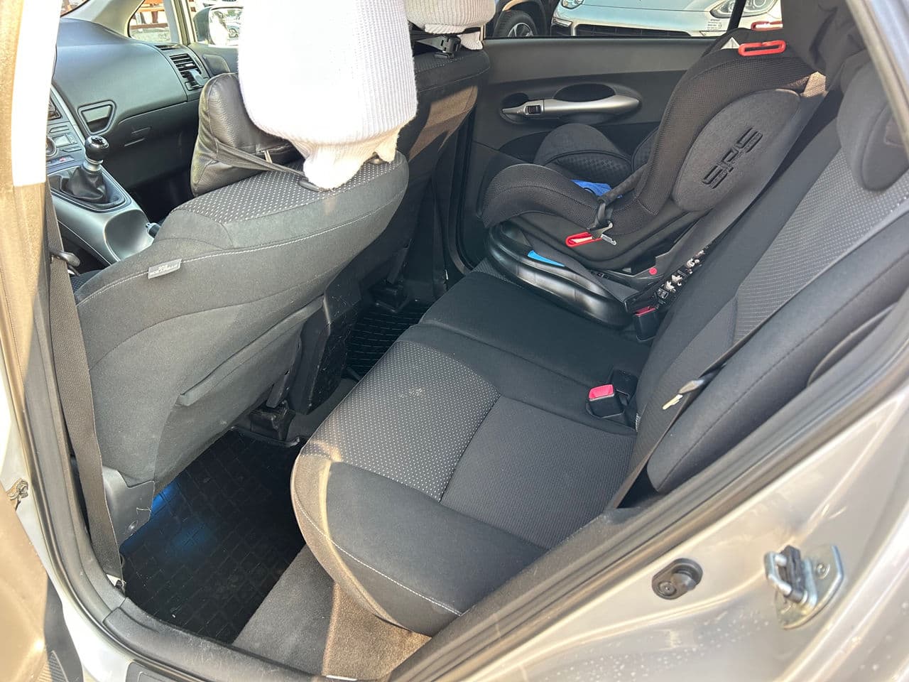 2012 Toyota Auris — Miniatură 15