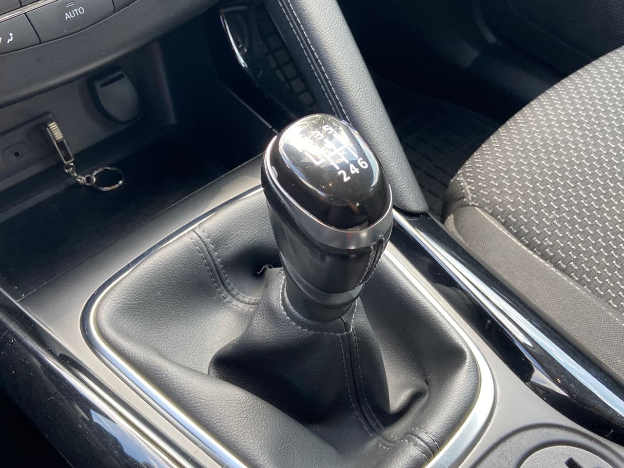 2015 Renault Kadjar — Miniatură 10