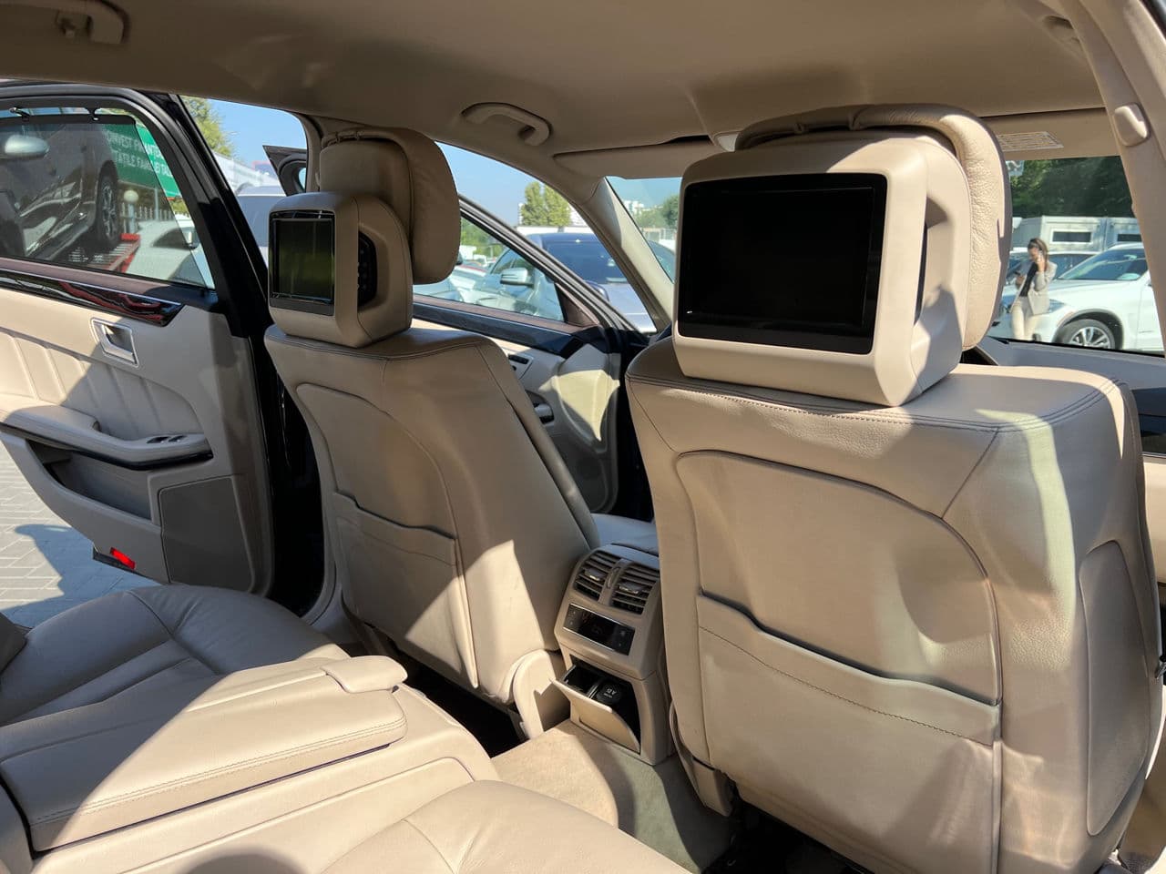 2013 Mercedes E 300h — Miniatură 22