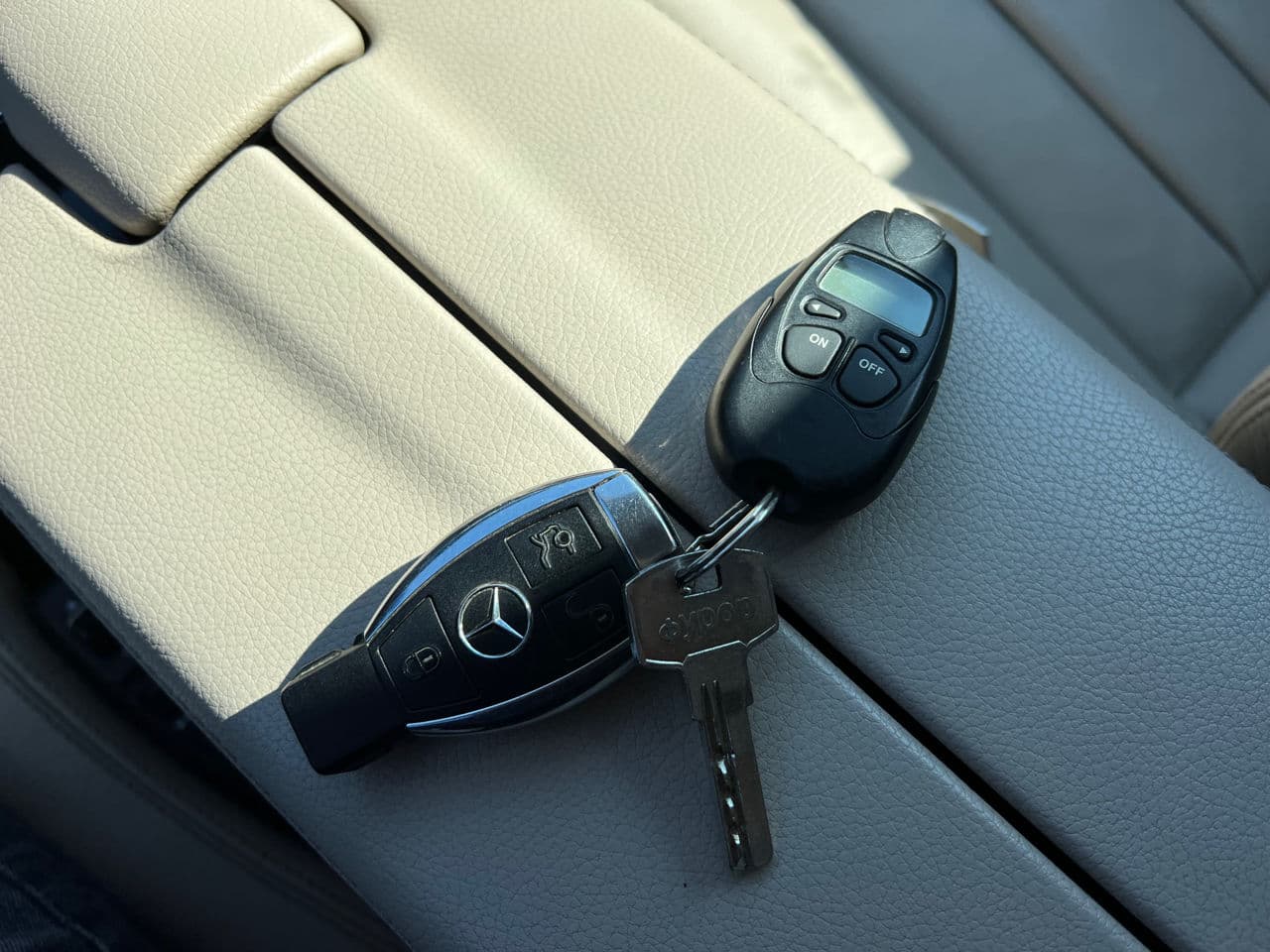 2013 Mercedes E 300h — Miniatură 21