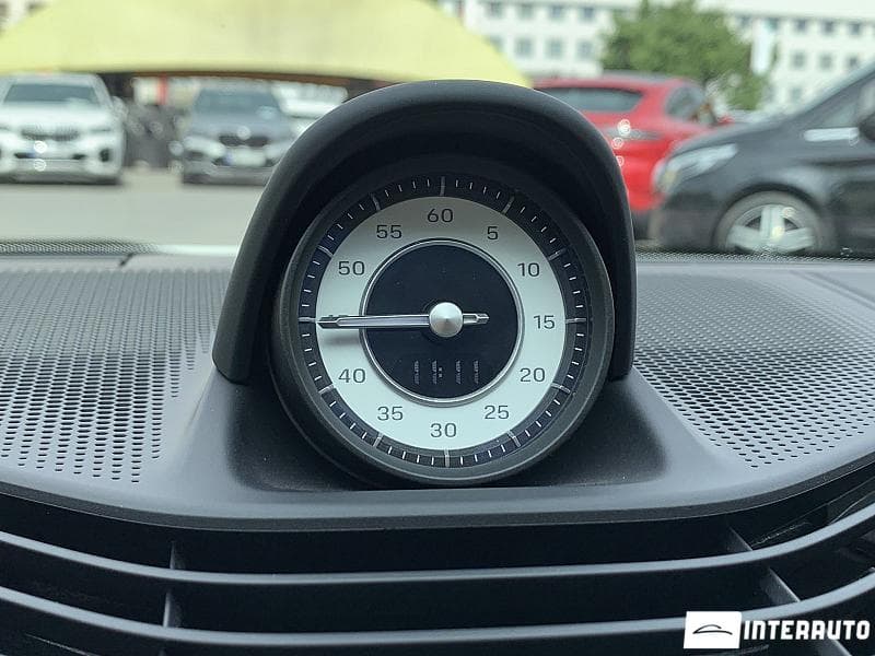 Porsche Taycan Turbo 2020 — Миниатюра 12