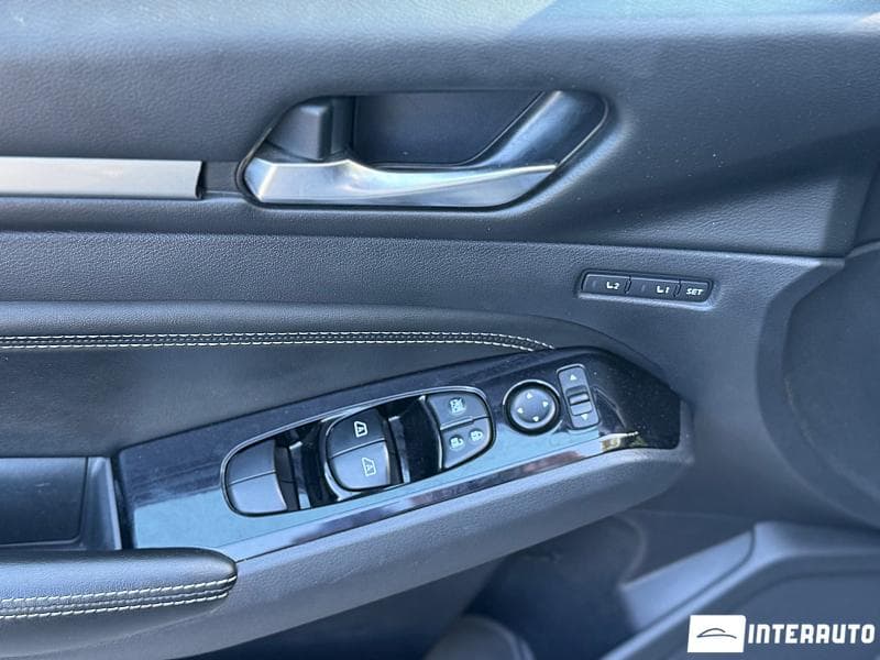 2019 Nissan Altima — Miniatură 7