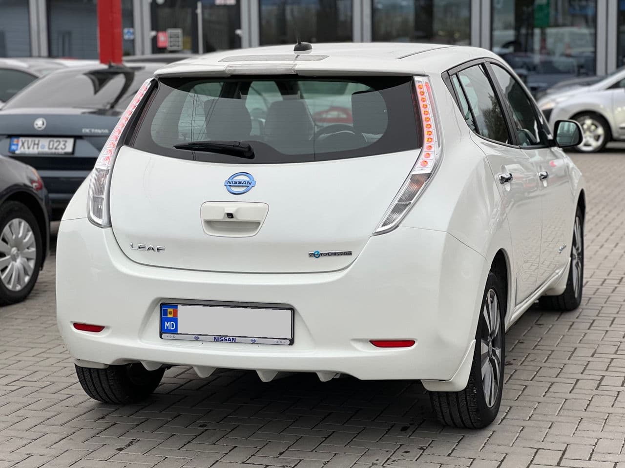 2014 Nissan Leaf — Miniatură 3