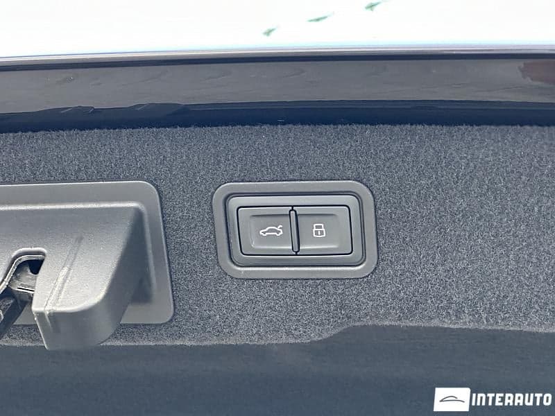 2018 Audi A8 — Miniatură 25