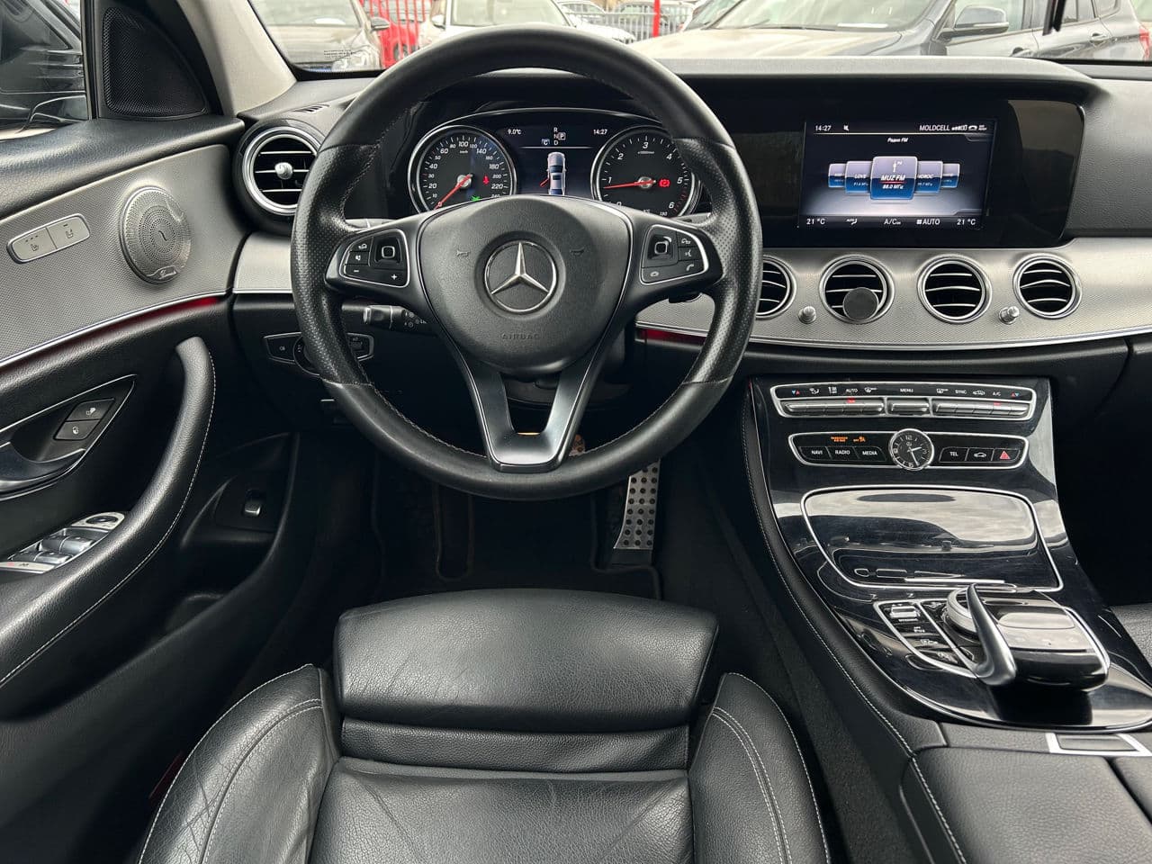 2016 Mercedes E 220 — Miniatură 7