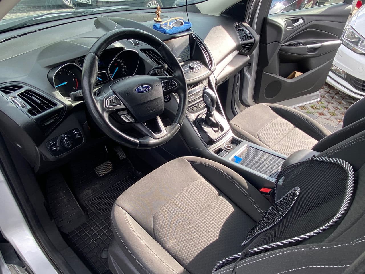 2017 Ford Kuga — Miniatură 6