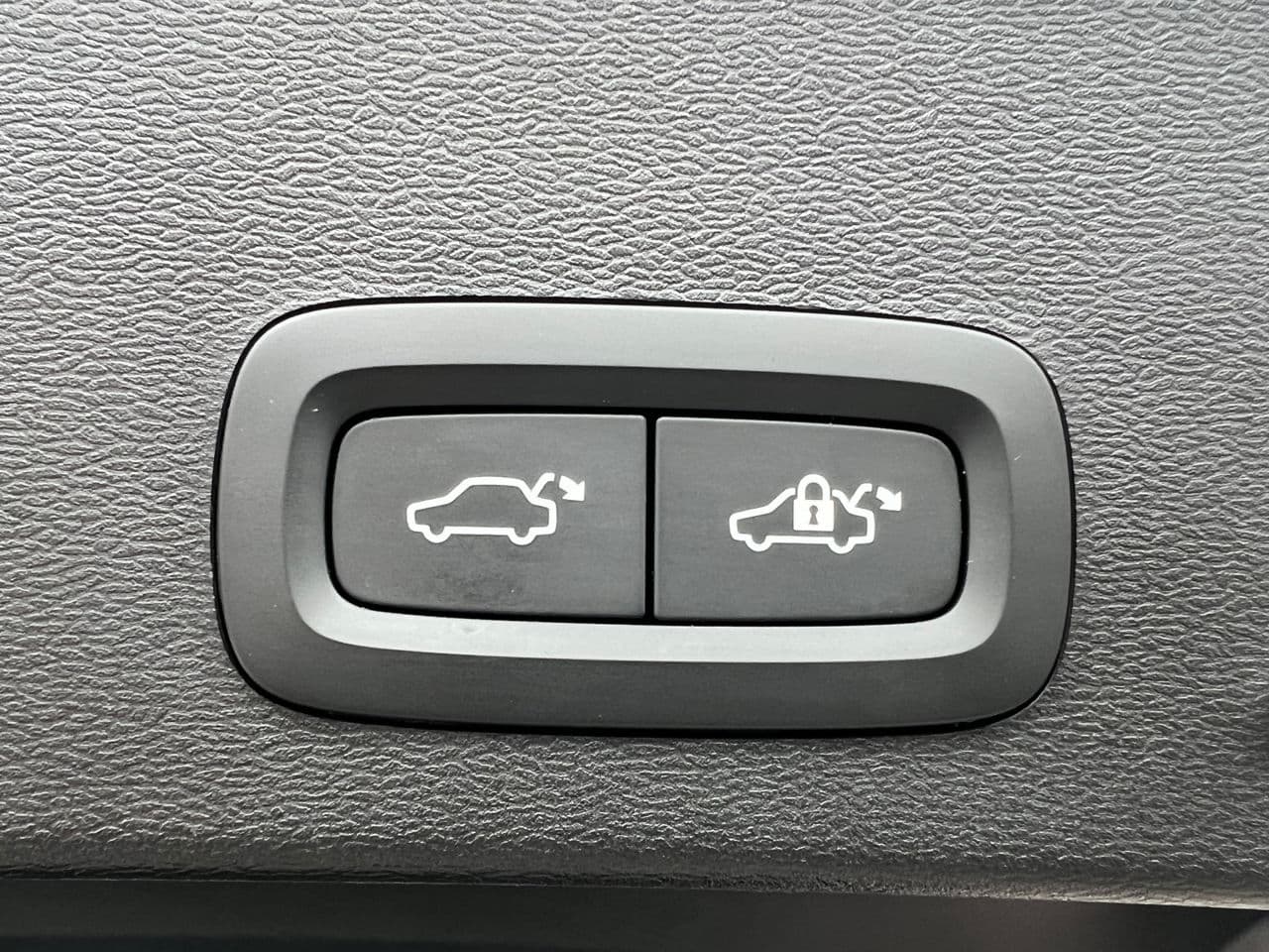 Volvo XC 40 2021 — Миниатюра 21